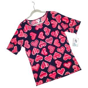 LuLaRoe Gigi Tee Women’s 2XL Navy Pink Pixel Heart Retro Gamer Valentine’s Top